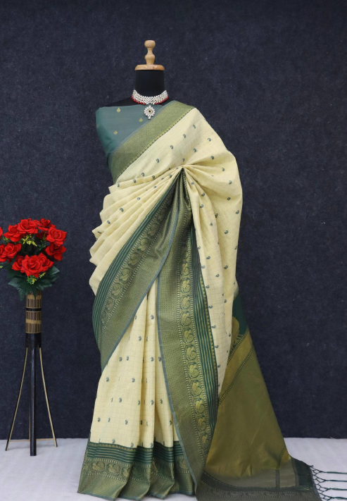 Green Handloom Silk Crafted With Gold Jari Weaving Border (5.50 Mtr Approx) | Blouse : 0.80 Mtr Approx |